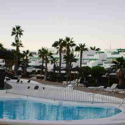 Cozy apartment in quiet complex seafront 5 minutes from the beach Fitness & Recreational Facilities