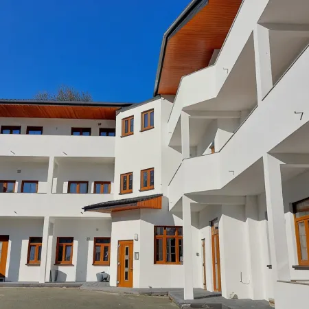 Modern Apartment In Central Location