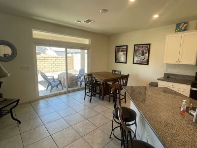 River Close, Newer Home! Great Neighborhood Minutes from Laughlin! Close to All!