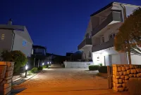 Guesthouse Villa DomeNico - parking