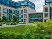 Embassy Gardens Luxury Suites Cpg Hotels near Labadi