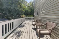 Water Views - 3 Min Walk to Private Beach - Luxury 5-Star Rated Beach House