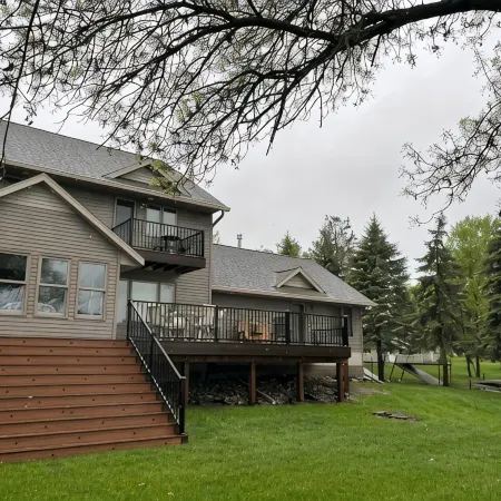 Spectacular Lakefront Retreat on 2 acres~ Perfect Large Family Getaway