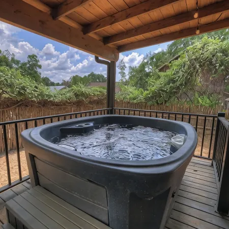 Alcove: Steps to Main St-High End Home w/Hot-Tub!