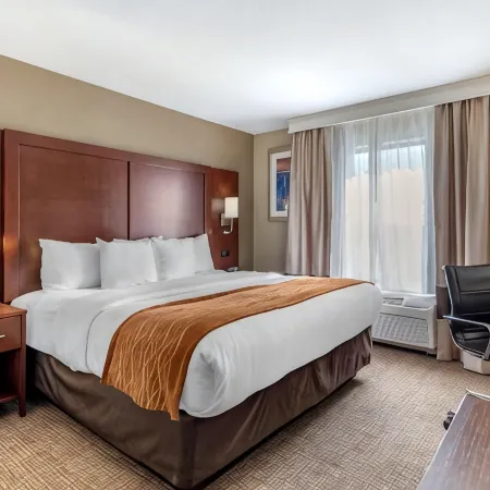 Comfort Inn & Suites