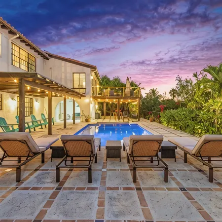 Spectacular Ocean View Villa with Pool 7-Min Walk to the Beach