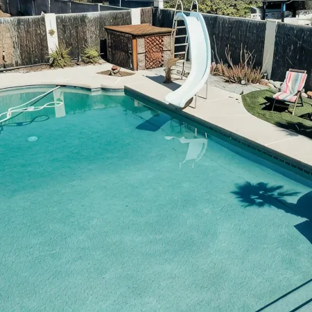 The Desert Sunset: 4 Bdr, 5 Beds, Fast Wifi, Large TV, Large Private Pool,