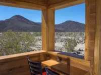 Panamint Springs Motel & Tents - Mountain view