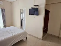 The Lion Pub & Hotel Hotels in Mount Lavinia