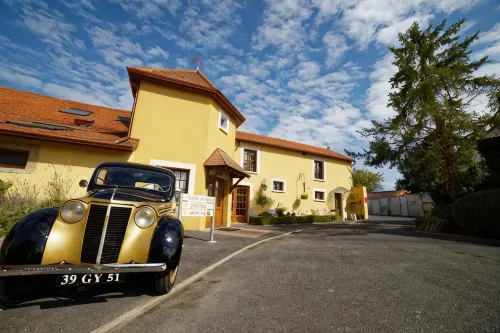 Logis Auberge des Moissons - Pools