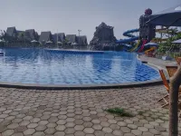 Seaview Cottage Cirebon Waterland - Pools