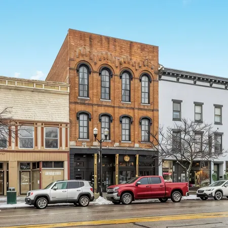 Downtown Delaware • Full Kitchen • Luxury Loft Отели в г. Делавэр