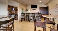 Cobblestone Inn & Suites - Fort Dodge