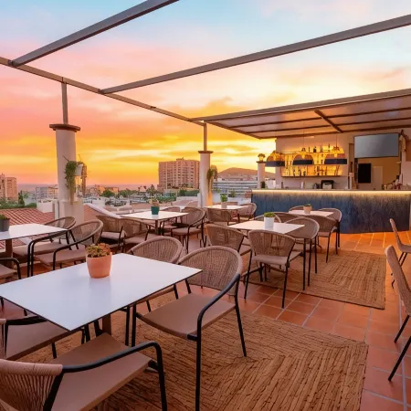 Klayman Olivina Aparthotel