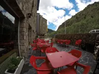 Somriu Hotel Vall Ski