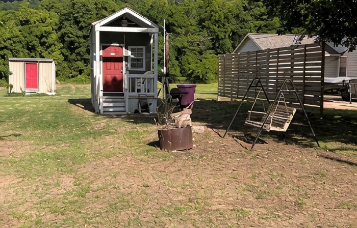 The Tiny House Experience 6m North of Mnt. View Ark. on N. Riverview  Rd Cr 186