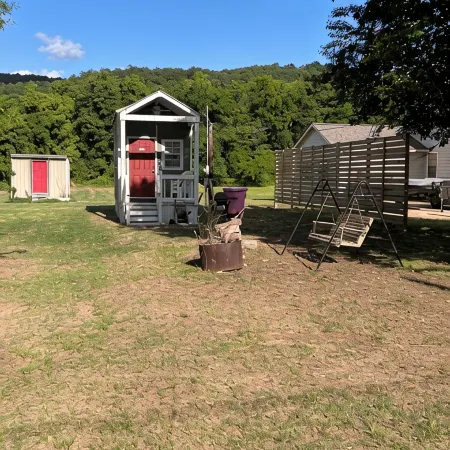 The Tiny House Experience 6m North of Mnt. View Ark. on N. Riverview  Rd Cr 186
