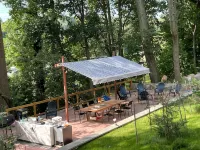 Garden Loft with Patios & Green Space · Westchester Retreat - 2성급
