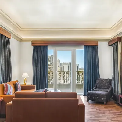 Al Khoory Hotel Apartments Al Barsha Отели рядом с достопримечательностью «Шоссе шейха Зайда»