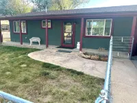 Charming 2-bedroom cottage in beautiful Colorado Springs
