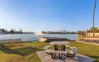 Suite Retreat - Private Courtyard, Pool, Hot Tub, Cabana, Putting Green - พร้อมWifi