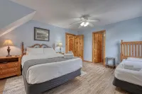 Lazy Daze - 3Br Cabin w/Mountain Views, Wrap Porch, Sauna, Firepit!