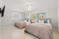 Waterfront Island Oasis Fully Remodeled! W/ Boat Dock!