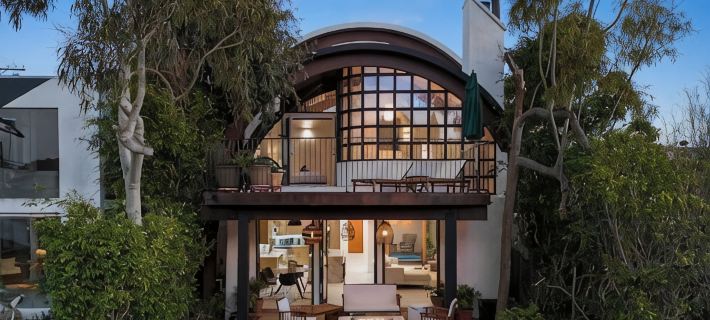 Newly Remodeled Luxury Waterfront Home on Venice Canal with Jacuzzi Hotels in Venice