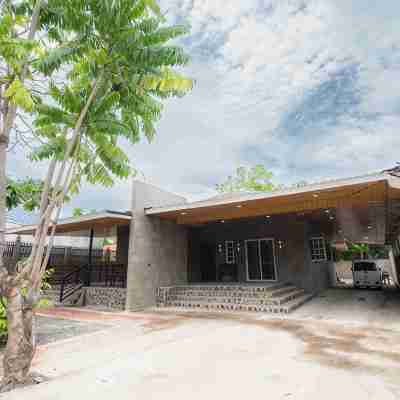 GAVs Abode: Your Spacious and Peaceful home in Duma Hotel Exterior