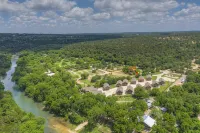 Let's Go Tubing! Awesome House-Next to River!