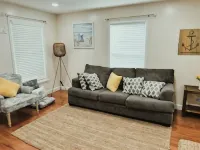 SUMMER FUN IN A 3BED/2BATH SINGLE FAMILY HOME! ベルマのホテル