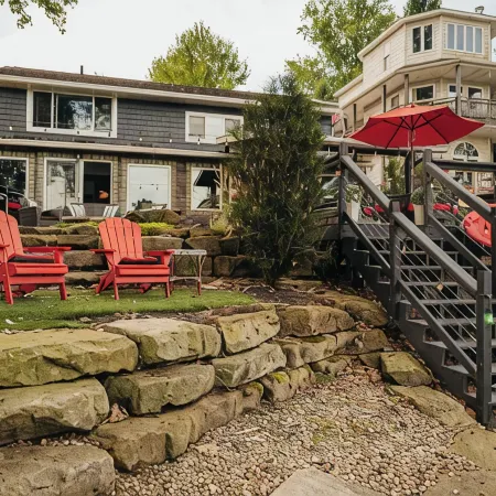HEAVENLY Portage Lakes water front 4-bedroom cottage with HOTTUB, dog friendly!