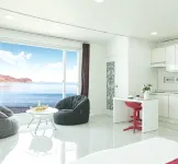 Geoje Island Evada Pension - سبا