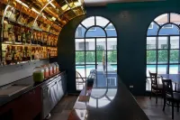 Cozy Blu Suvarnabhumi - bar