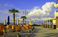 Hotel Avra