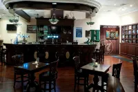 Sunday Hotel Holiday International Dubai - Bares