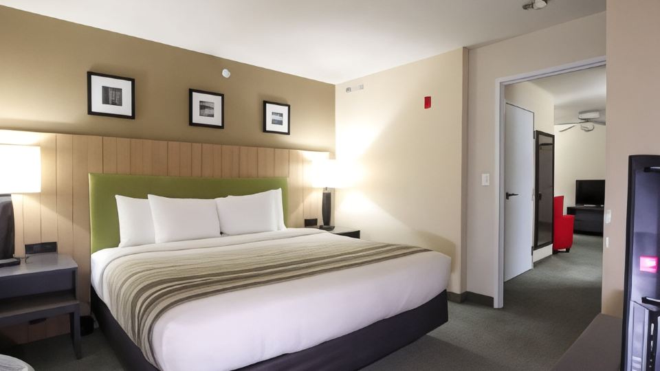 Country Inn & Suites by Radisson, West Valley City, UT