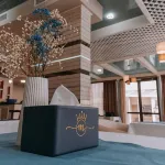 Monarch Hotel - Airport Shuttle
