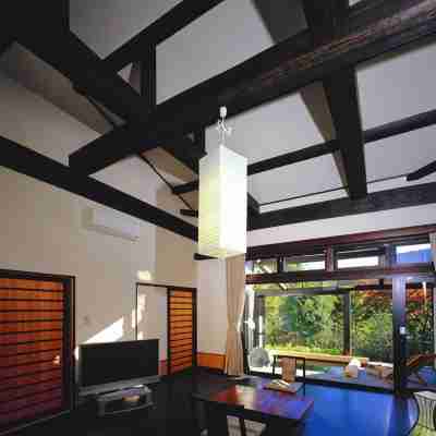 Gero Onsen Hanarenoyado Tsukinoakari Rooms