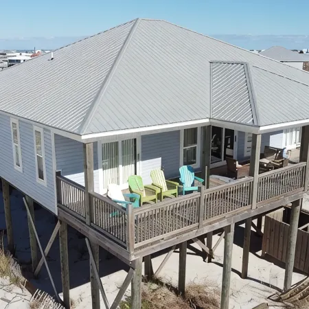Beautiful Gulf 4 Br/4 Bath, High End Furnishings w/Beach Gear and 2 Kayaks!