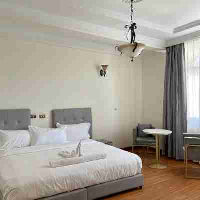Social House Rooms