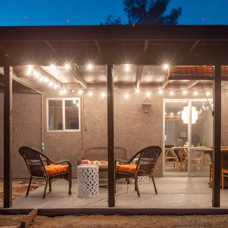 Desert Oasis-Close to National Park, Views, FirePit, Family & Pet Friendly