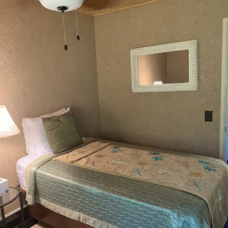 AC OCEANFRONT END-CORNER UNIT NOTHING BUT OCEAN AND TURTLES, B201