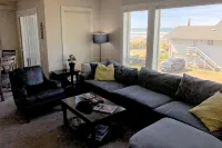 Our Happy Place Steps from Rockaway Beach - 4-Star