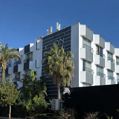 أون هوتل Hotels near شلال دودان السفلي