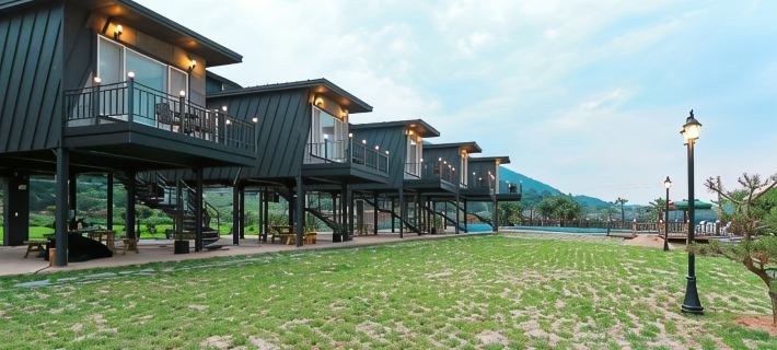 Jnj Village Hotels in Suncheon-si