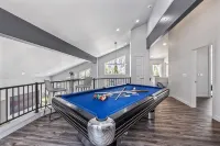 4223 Spruce Way Duplex - Apartments