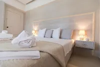 Sirena Apartments