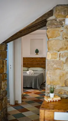 Stately home with private garden- Cefalù S.Ambrogio