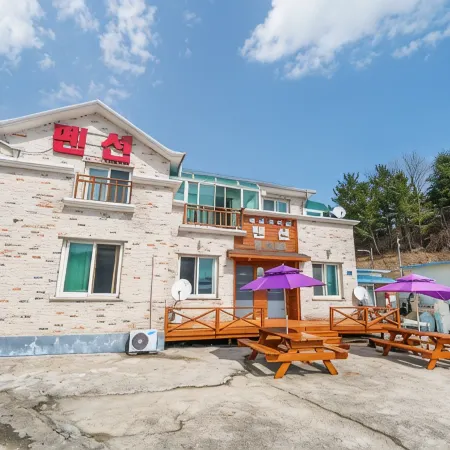 Samcheok Gungchon Rail Bike Pension (Group, Near the Beach)